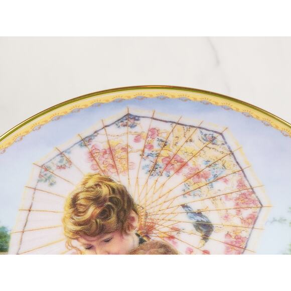 Home is Where The Heart Is Sandra Kuck 9 1/4" Porcelain 1995 Wall Decor Plate - Picture 2 of 11